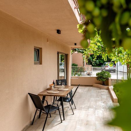 Apartment Mia Биела Екстериор снимка