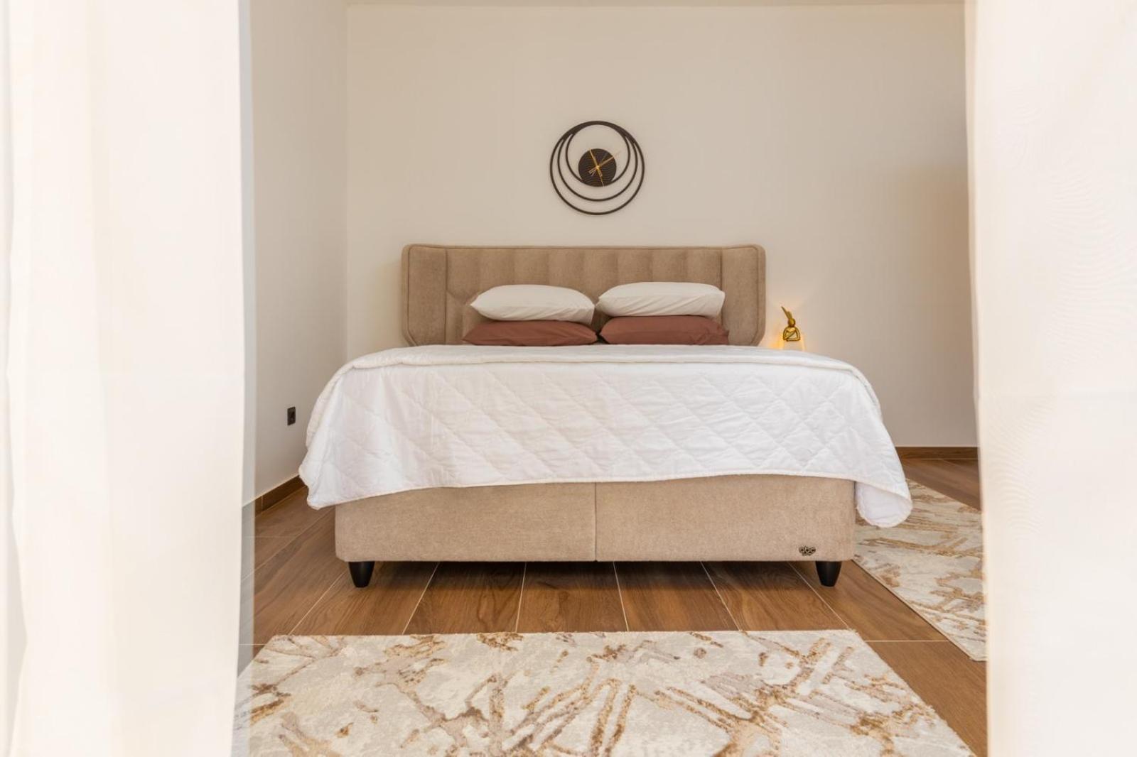 Apartment Mia Биела Екстериор снимка