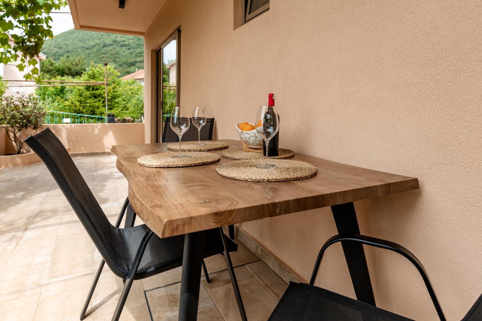 Apartment Mia Биела Екстериор снимка